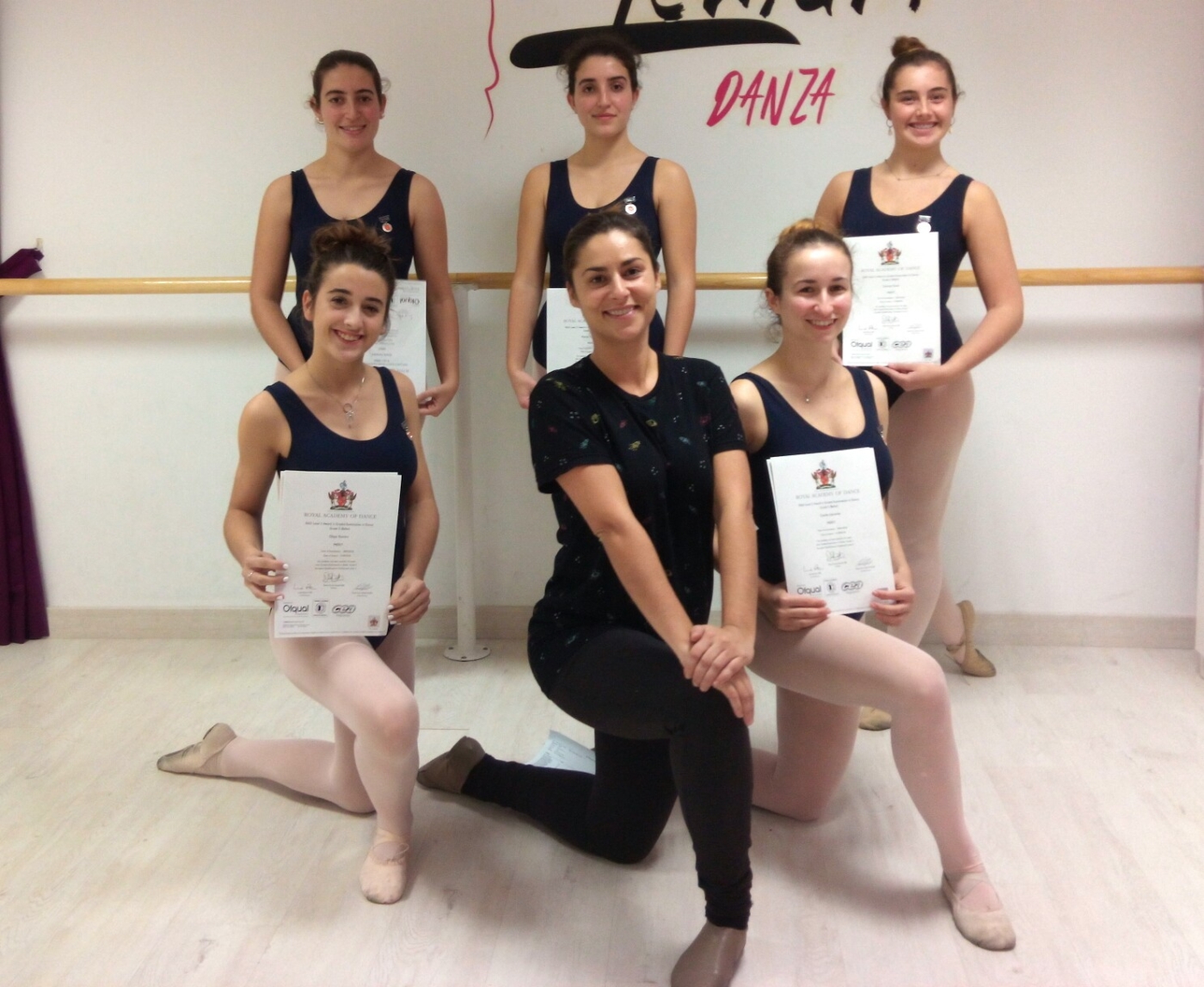 ad812eee-66dd-4b15-9bae-20ecc419139d ad812eee-66dd-4b15-9bae-20ecc419139d